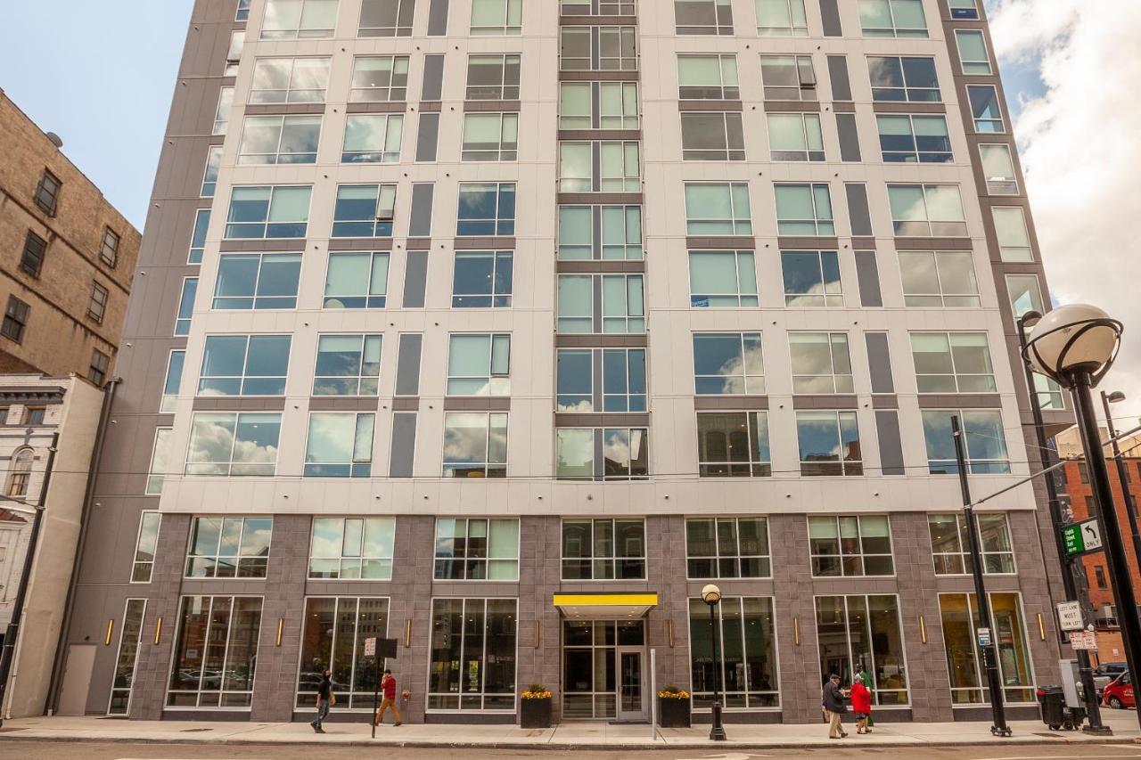 Frontdesk I The Blonde Apts Downtown ซินซินแนติ ภายนอก รูปภาพ